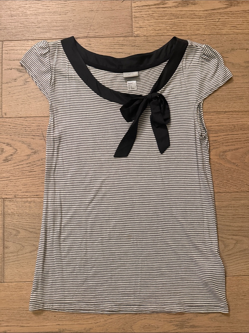 H&M Black & White Striped Bow Neck Top – Size M